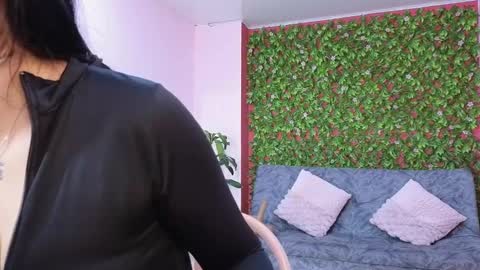 Mei online show from 02/04/26, 08:25