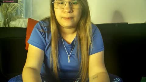 Snapshot of meichangcb chatting on 03/04/26, 05:02 mei chang online show from 03/04/26, 05:02