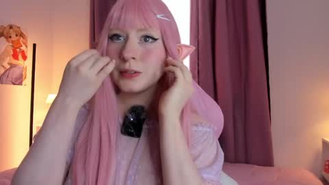 Snapshot of meikitty chatting on 09/30/25, 07:41 Mei online show from 09/30/25, 07:41