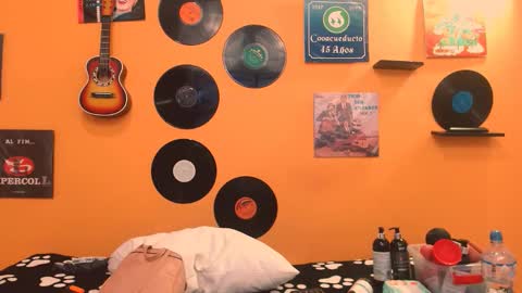 MEIS online show from 11/21/25, 02:10