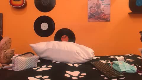 MEIS online show from 11/27/25, 02:02