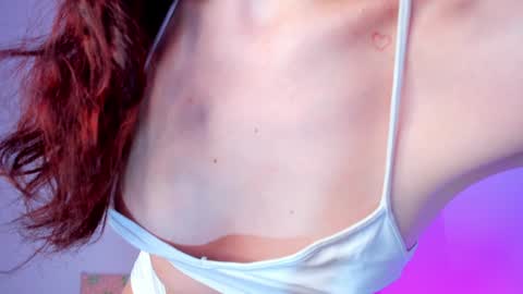 Snapshot of mel_18_ chatting on 01/18/25, 07:58 A N D R E A online show from 01/18/25, 07:58