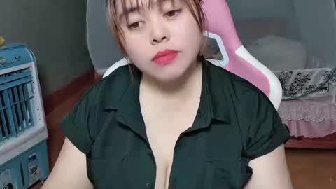 mela7386 online show from 04/18/26, 07:18