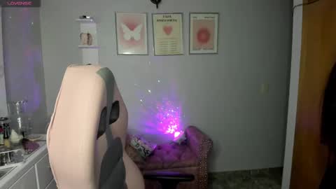 Melaany  online show from 09/23/25, 12:35