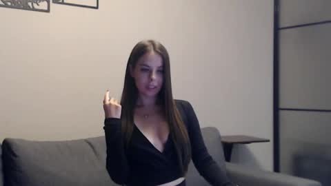 meladams online show from 09/25/25, 09:29