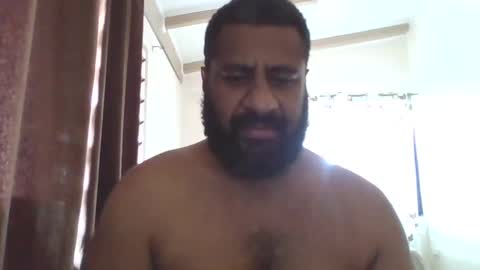 IslandBoy online show from 01/12/25, 02:24