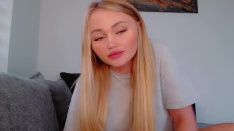 Melania online show from 11/04/25, 12:37