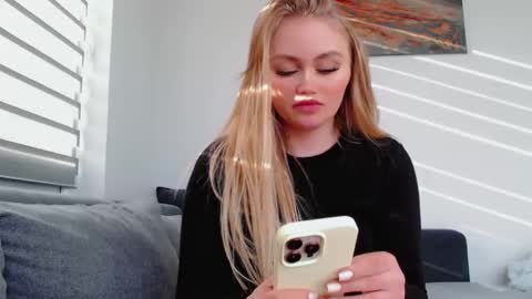 Melania online show from 04/12/26, 03:06