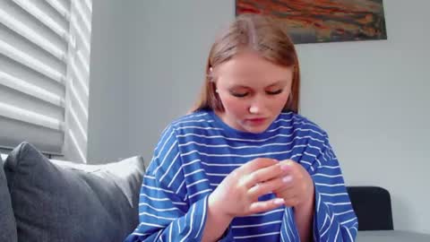 Snapshot of melani_a chatting on 06/13/26, 12:36 Melania online show from 06/13/26, 12:36