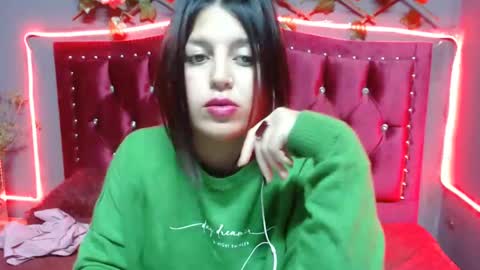 melani_cute01 online show from 02/05/25, 08:00