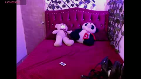 melani_cute01 online show from 04/16/26, 08:53