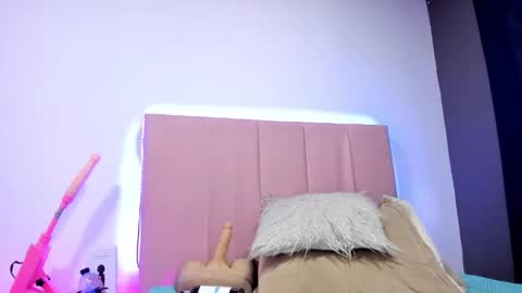 MELANI - online show from 02/17/25, 08:58