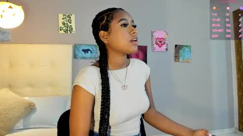 Snapshot of melania_rousse chatting on 05/11/26, 02:17 melania_rousse online show from 05/11/26, 02:17