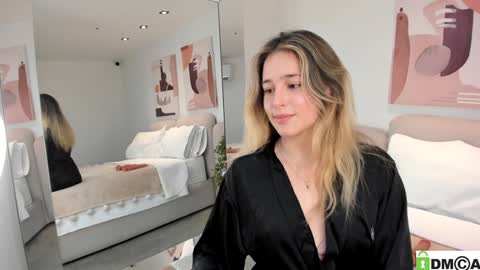 Melanie Baez online show from 02/07/25, 04:06