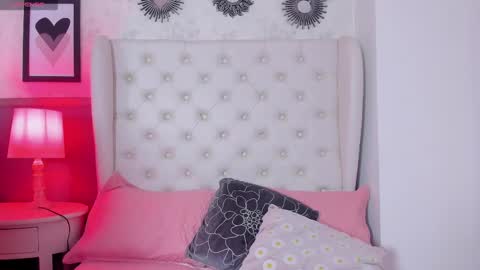 Melanie online show from 02/11/25, 11:43