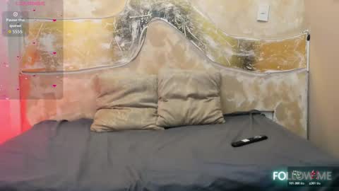 Melaniecooper online show from 10/19/25, 03:18