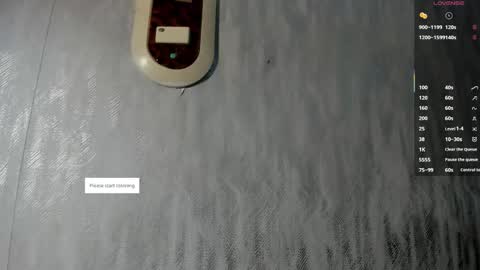 Snapshot of melanierioss_ chatting on 09/21/25, 12:29 online show from 09/21/25, 12:29