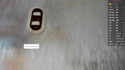 Snapshot of melanierioss_ chatting on 10/14/25, 12:28 online show from 10/14/25, 12:28