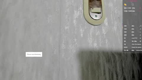 Snapshot of melanierioss_ chatting on 10/20/25, 01:00 online show from 10/20/25, 01:00