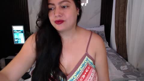 Snapshot of melaniex05 chatting on 05/15/26, 10:00 Melanie online show from 05/15/26, 10:00