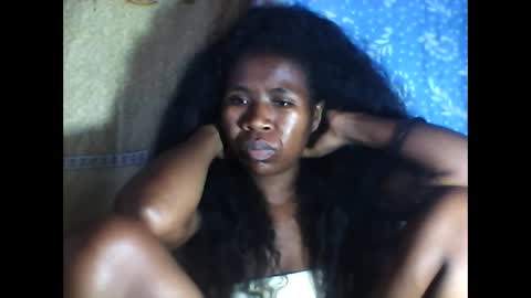 melanih online show from 02/07/25, 08:33