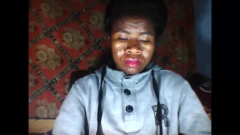 melanih online show from 10/27/25, 10:03