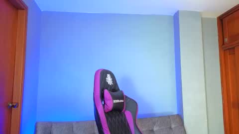 Snapshot of melanimorgan1 chatting on 06/20/26, 02:03 melanimorgan1 online show from 06/20/26, 02:03