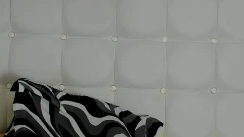 melanniebrown online show from 02/13/25, 04:17