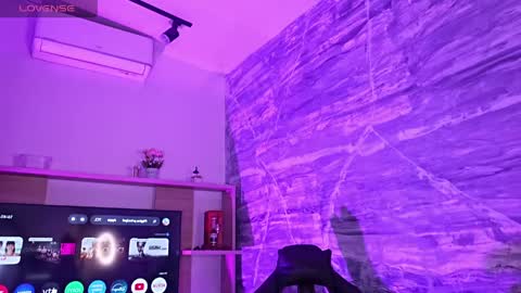 MelanyLuv online show from 04/05/26, 09:45