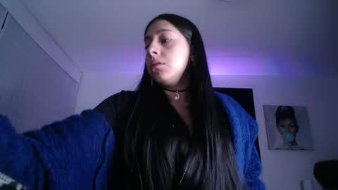 melanny_petite online show from 04/21/26, 12:33