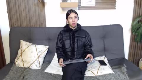 Melany online show from 02/24/26, 11:41