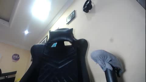 melany online show from 01/22/25, 06:31