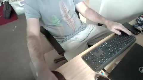 melbguy_075 online show from 04/03/26, 12:30