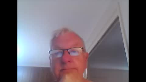 melbourne000 online show from 02/25/25, 11:33