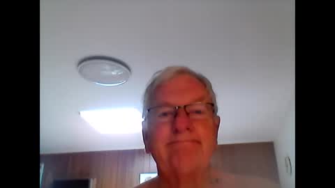 melbourne000 online show from 12/18/25, 03:23