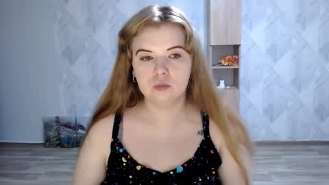 Melina online show from 10/21/25, 08:59