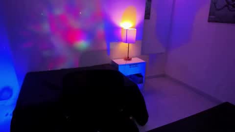 Melina Hope online show from 10/27/25, 02:43