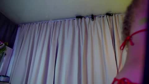 MelinaSmith  online show from 05/03/26, 09:43