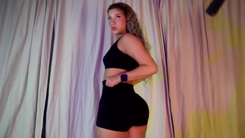 MelinaSmith  online show from 06/05/26, 12:06