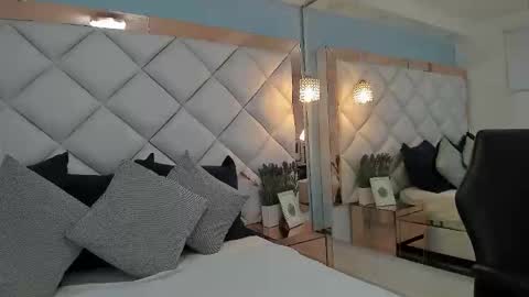 melina_voss online show from 03/25/26, 05:35