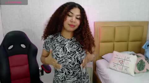 M E L I N A  online show from 02/03/25, 10:54