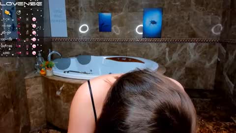 Melinda online show from 11/27/25, 12:24