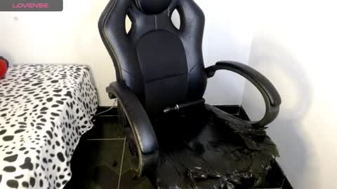 melinna706702 online show from 02/18/25, 02:38