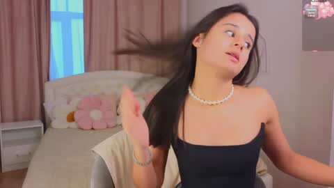 Victoria online show from 12/11/24, 12:12