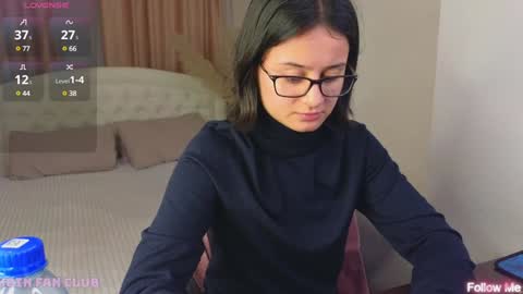 Victoria online show from 01/17/25, 04:04