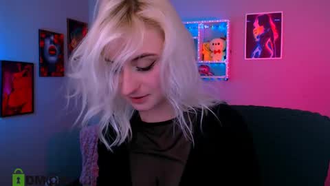 Melisa online show from 04/18/26, 07:58