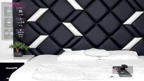     online show from 03/22/26, 12:19