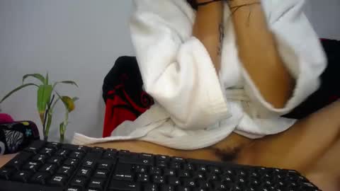 Snapshot of meliss1 chatting on 01/10/25, 05:24 melissa online show from 01/10/25, 05:24