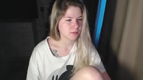 Melissa  Ray online show from 12/26/24, 03:38