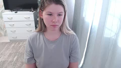 Melissa  Ray online show from 01/23/25, 08:36